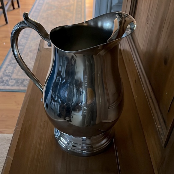 Kent Silversmiths Pitcher - Picture 3 of 6